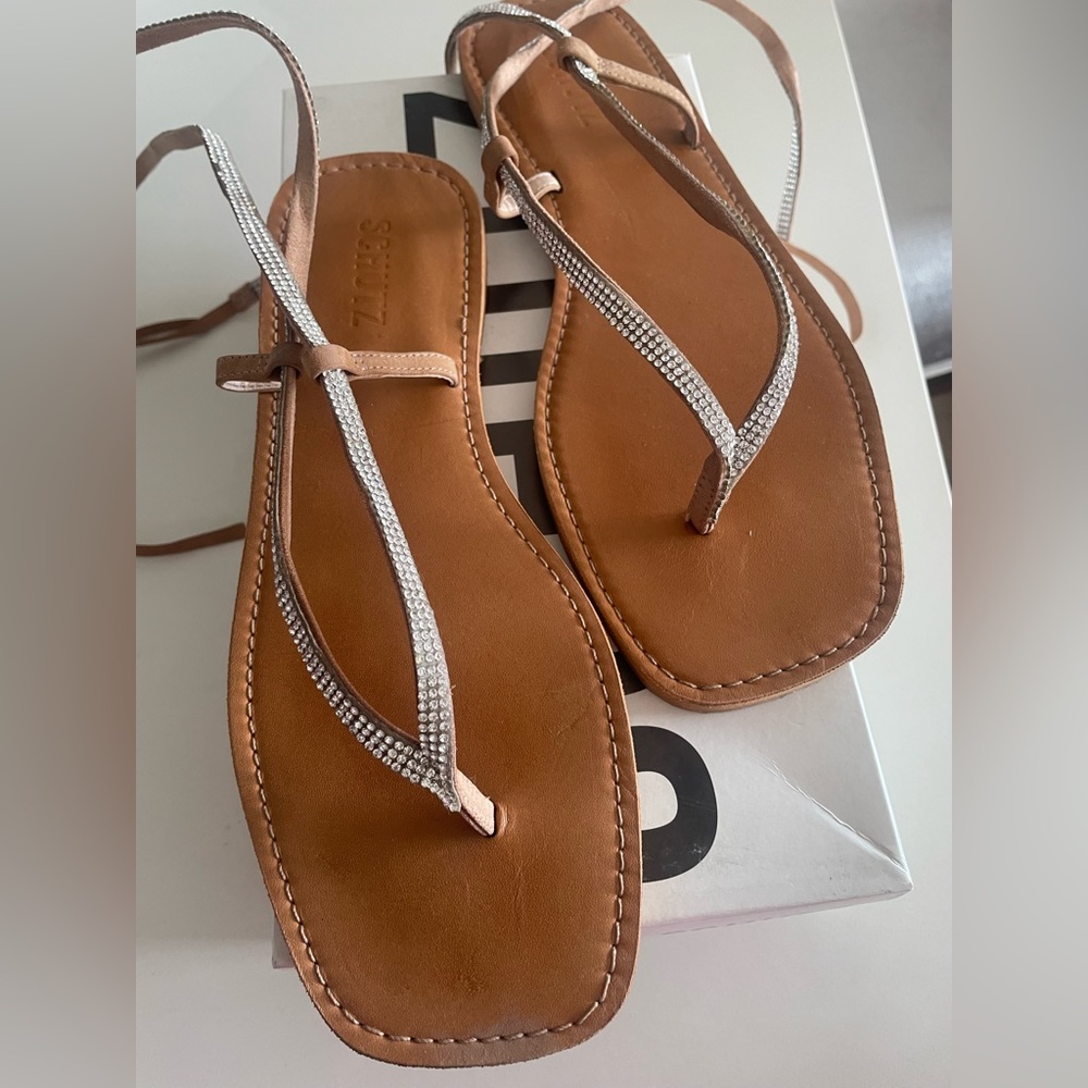 Women sandals